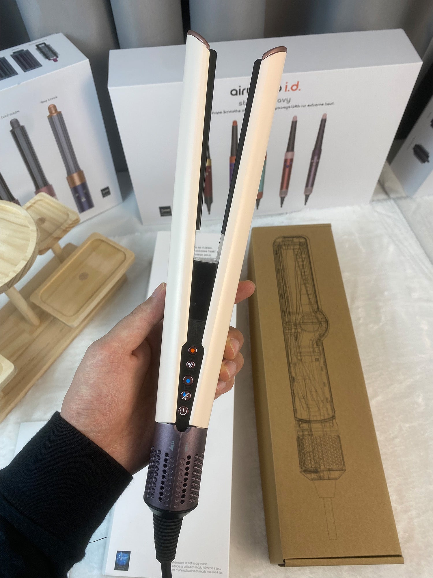 Professional Hair Straightener – Anti-Frizz Plates & Fast Heating for Smooth Styling